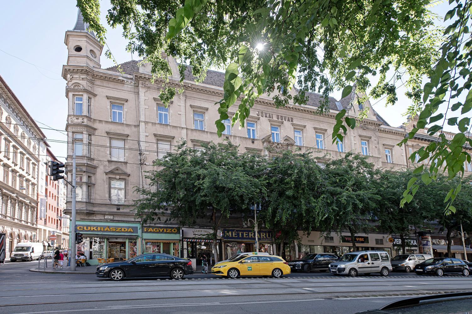 City Center Industrial Residence Budapest Bagian luar foto